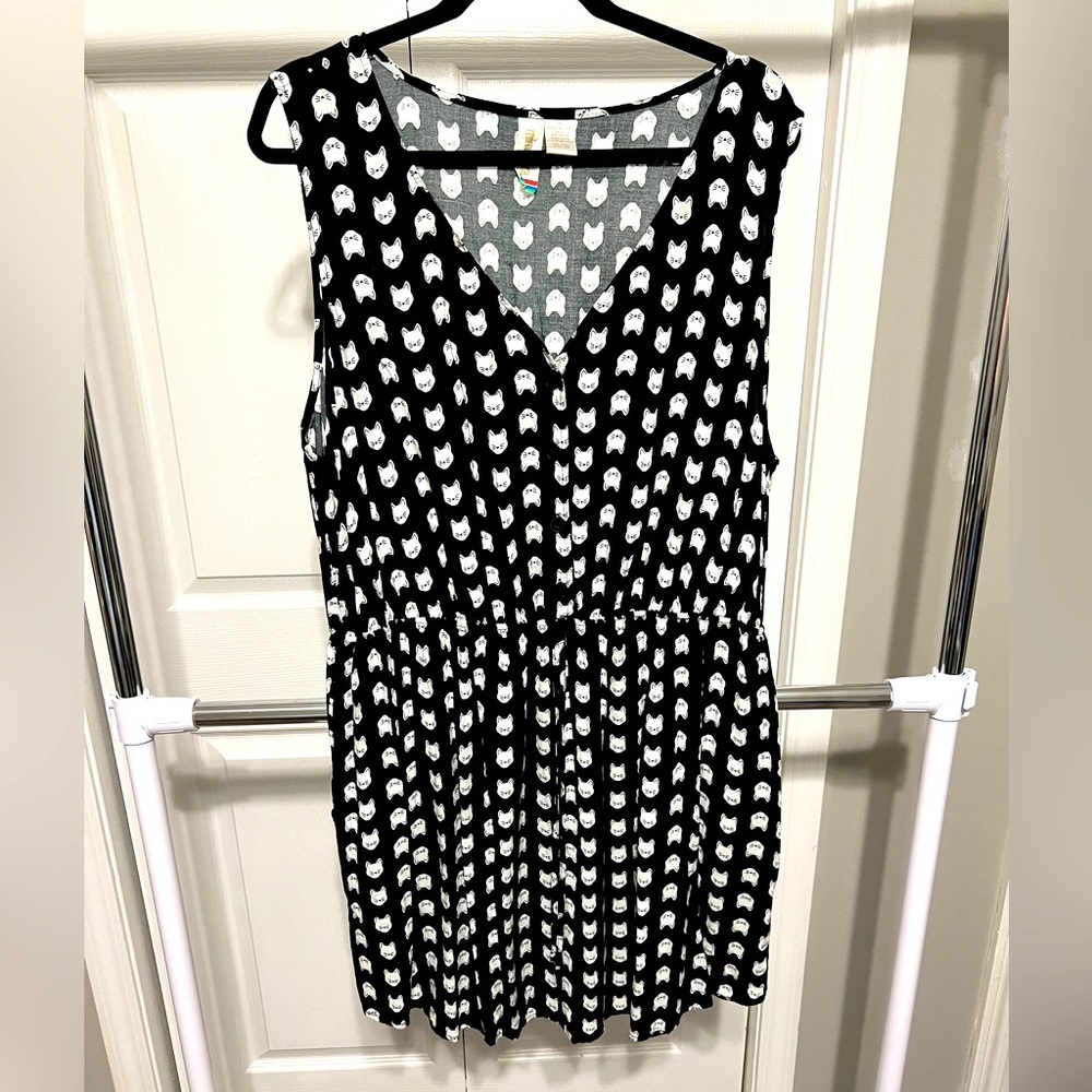 Monochromatic Cat Pattern Romper Dress